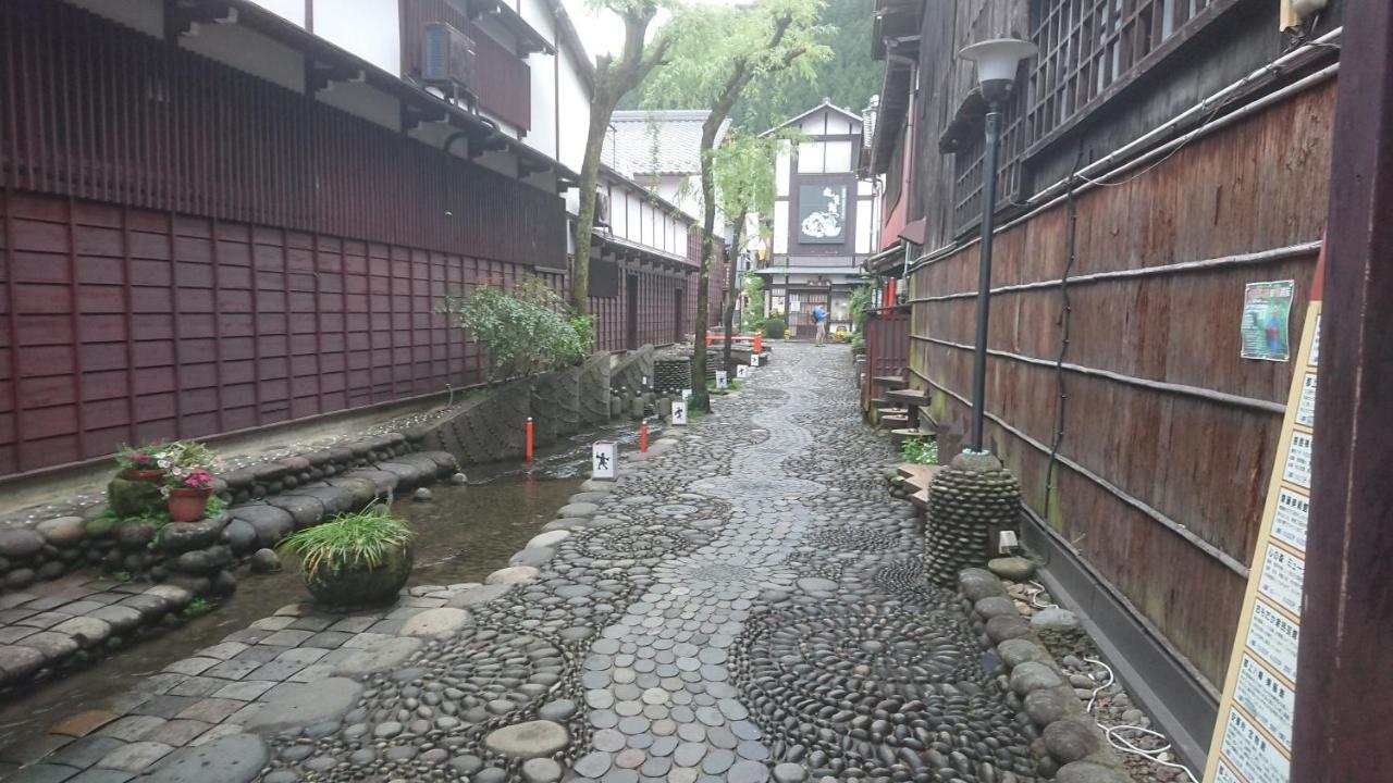 Yanaka No Taisuke Hotel Gujo Luaran gambar